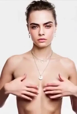 caradelevingne - you saw🥵😈 my last threesome video the hottest one so far