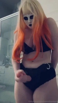 bonnibonkers - how hard would u smack me?