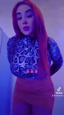 itzeldelavega2 - How do you see your dick between my tits