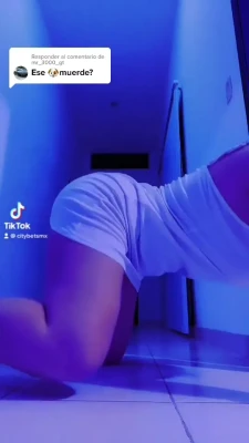 itzeldelavega2 - Bouncy part 1