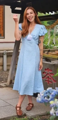 itsmarziapie - Need a latex maid?~ I promise I'll only use my tongue ;)
