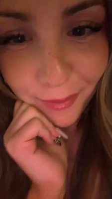 piper_rockelle - Should I free the nipple ?