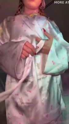 piper_rockelle - All the boys like my fat ass
