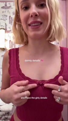 milliebobbybrown - 🥰🥰😘 like my outfit ?