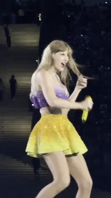 taylorswift - Omg my new set goes live in 4 days! (I took this screenshot yesterday)