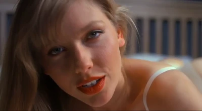 taylorswift - Bro, check out my ass