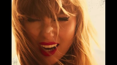taylorswift - need a towel rack?