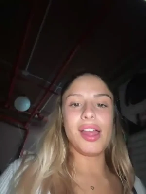 sohiedijkxoxo - Filming day! 🤤💦  How was your day love? 😍 I had a wonderful