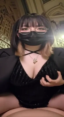 rainhoevt - Mind if I take a seat on your face?