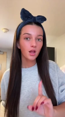 gianna.lorenn - slipping out 🖤😊