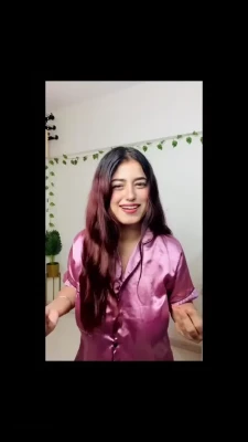 tushikhagoswami - Video  Todo empezó con una mamada y me lió a follada   Primera vez