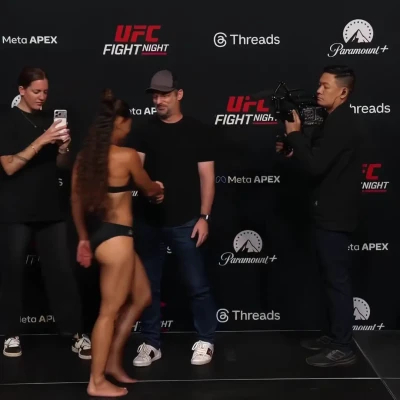 meganolivi - i know you cant wait to lick it 💕