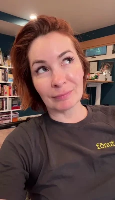 feliciaday - I greet you after a long work week in nothing but my heels.. what do