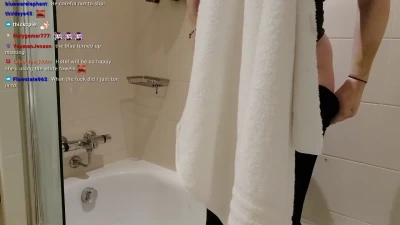 justaminx - Goth bitch bath