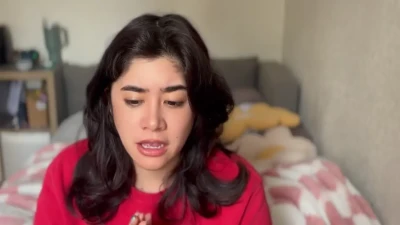 elisesgardenasmr - I love how big my chest is getting 😁
