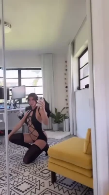 kittyplays - I bet you won t be able to breath if I sit XP