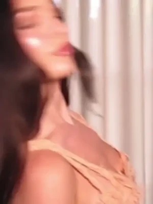 maddieziegler - Купаемся 🛁