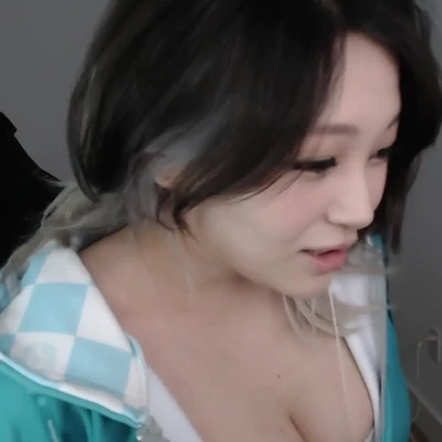 floaroma - Titty drop  n  - When breasts  or titties  are suspended and then