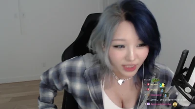 floaroma - Do you want to see my tits