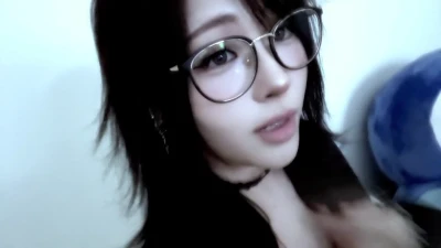 floaroma - 4 video bundle,over 6 mins.From my @golddimes_inc topples photoshoot