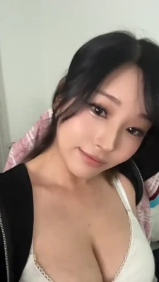 floaroma - My tiny wet and hot pussy is crying wanting u Don't you seee????
