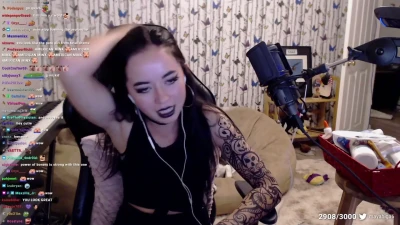 maya_higa - Don't miss out on my NEW strip tease pics! 😋
