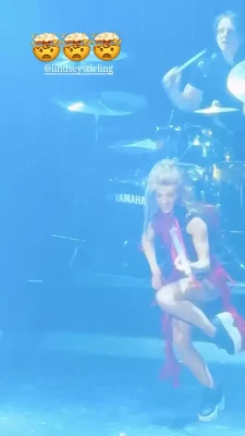 lindseystirling - Check dms daddy 🔥🥵