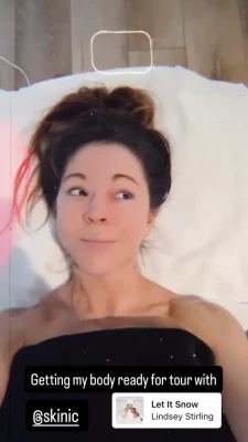lindseystirling - Come get this cake 😍