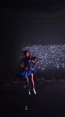lindseystirling - Lets make my bed messy!💦