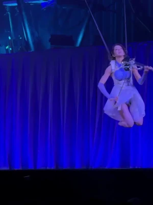 lindseystirling - Can you crawl over and lick remu?👅