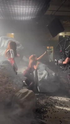 lindseystirling - Got the Monday blues? Maybe this will help 😌