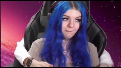 watchgirlsplay - do you want to see the view from the front? 😛
