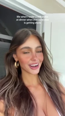 ellacervetto - These titties prehistoric <3