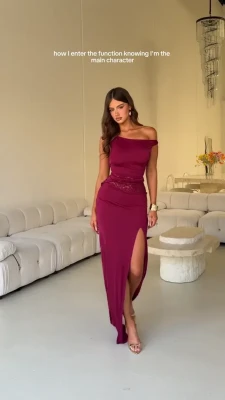 ellacervetto - Wanna spend hot girl summer with me 😝?