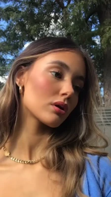 ellacervetto - Prend moi sur la commode et fais moi squirt 🩷