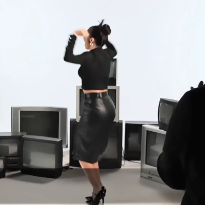 _xochitl.gomez - Bon du coup c était encore anal désolée ce matin je viens d avoir