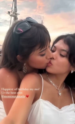 _xochitl.gomez - Festive Friyay! (Im so silly! this vid lol) Yay to my amazing fans