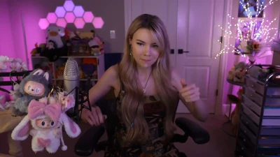 thedizzykitten - Just making your Thursday morning better   Guess I made ya look