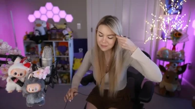 thedizzykitten - Morning   worst part is getting out of bed  but there s always time
