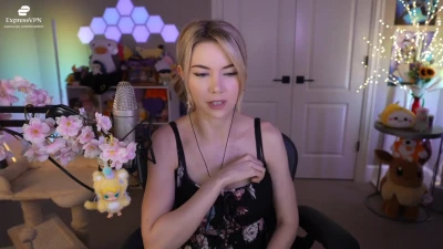 thedizzykitten - I look so good in purple