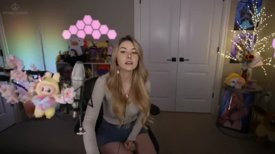 thedizzykitten - Can I ride your cock daddy