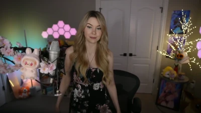 thedizzykitten - My name is Noelle, maid of the Knights of Favonius, and it's my