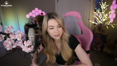 thedizzykitten - A little shake
