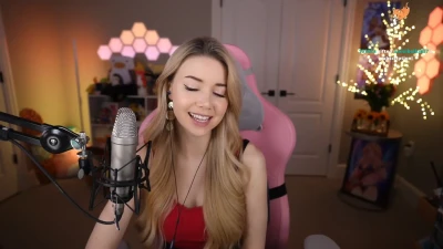 thedizzykitten - Jeannie problems  Or I should just say horny girl problems