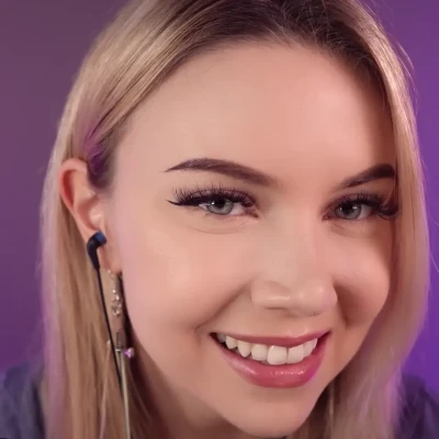 thedizzykitten - Other than me  obv  who are your fav creators on here  My timeline is