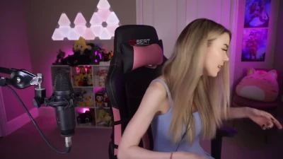thedizzykitten - I want it in every hole
