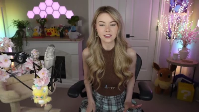 thedizzykitten - Late night vibes 💖