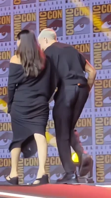 dafnekeen - As requested by Steve: full HD butt shot for Ass Wednesday!