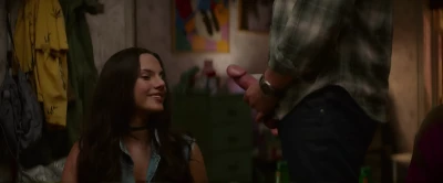 dafnekeen - Can’t find my bra 😜