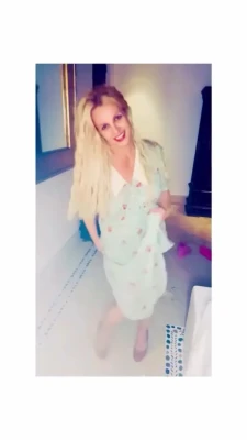britneyspears - @stillmostlyjersey. Just some sweet sweet couple love after some